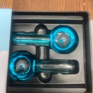 Pivotal Facial Cooling Globes